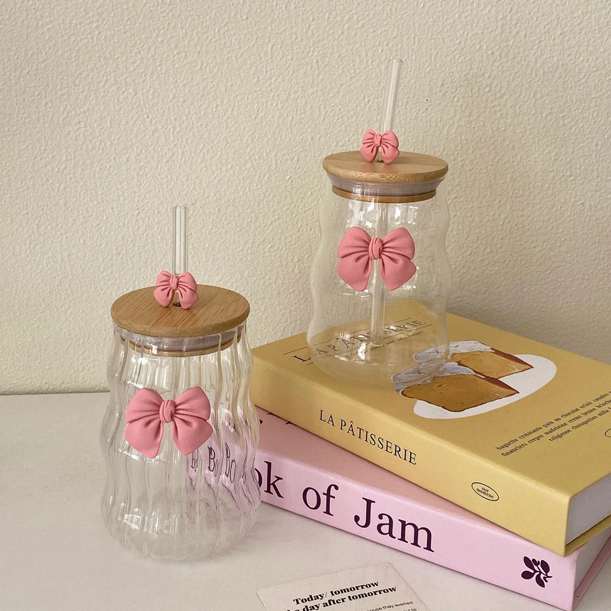 Bow Glass Water Cup with Straw – Cute Drinking Cup (400ml)