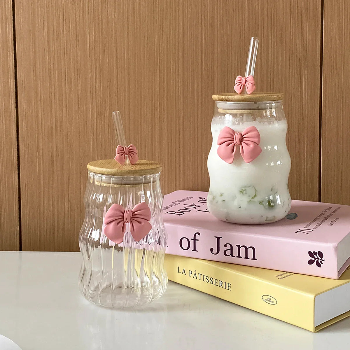 Bow Glass Water Cup with Straw – Cute Drinking Cup (400ml)