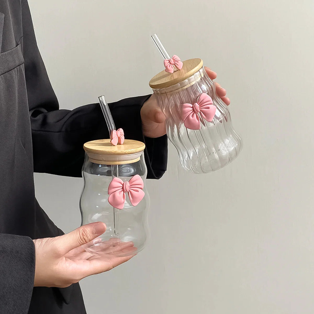 Bow Glass Water Cup with Straw – Cute Drinking Cup (400ml)