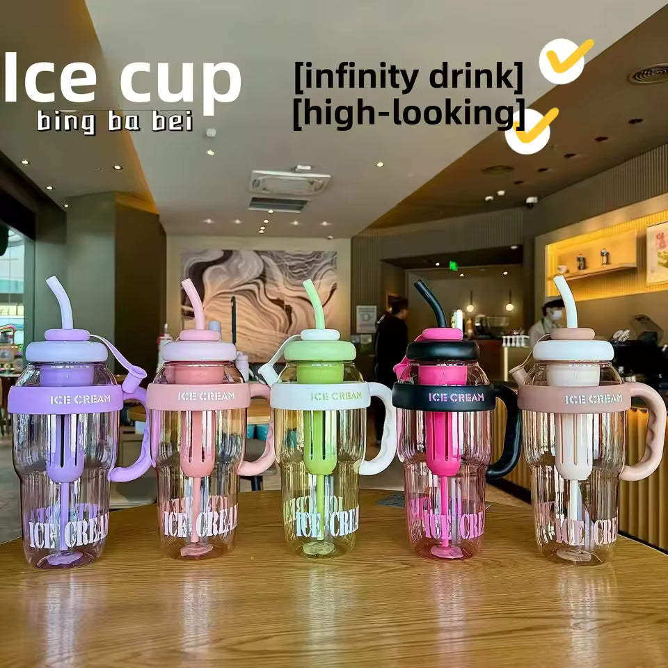 Large Capacity Plastic Water Bottle with Straw (Random Color)